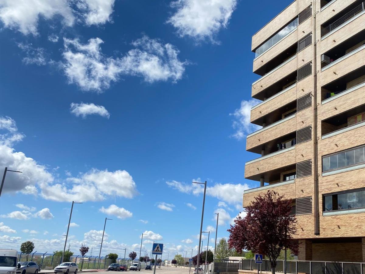 Appartamento Aires De Toledo-Parque Warner Y Madrid En Familia Esterno foto