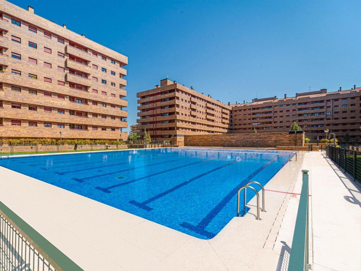 Appartamento Aires De Toledo-Parque Warner Y Madrid En Familia Esterno foto