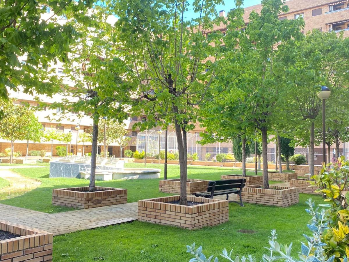 Appartamento Aires De Toledo-Parque Warner Y Madrid En Familia Esterno foto
