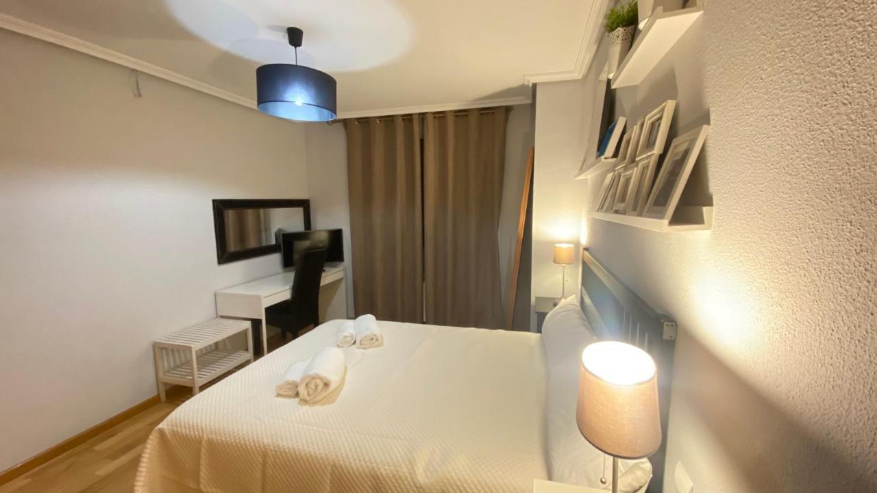 Appartamento Aires De Toledo-Parque Warner Y Madrid En Familia Esterno foto