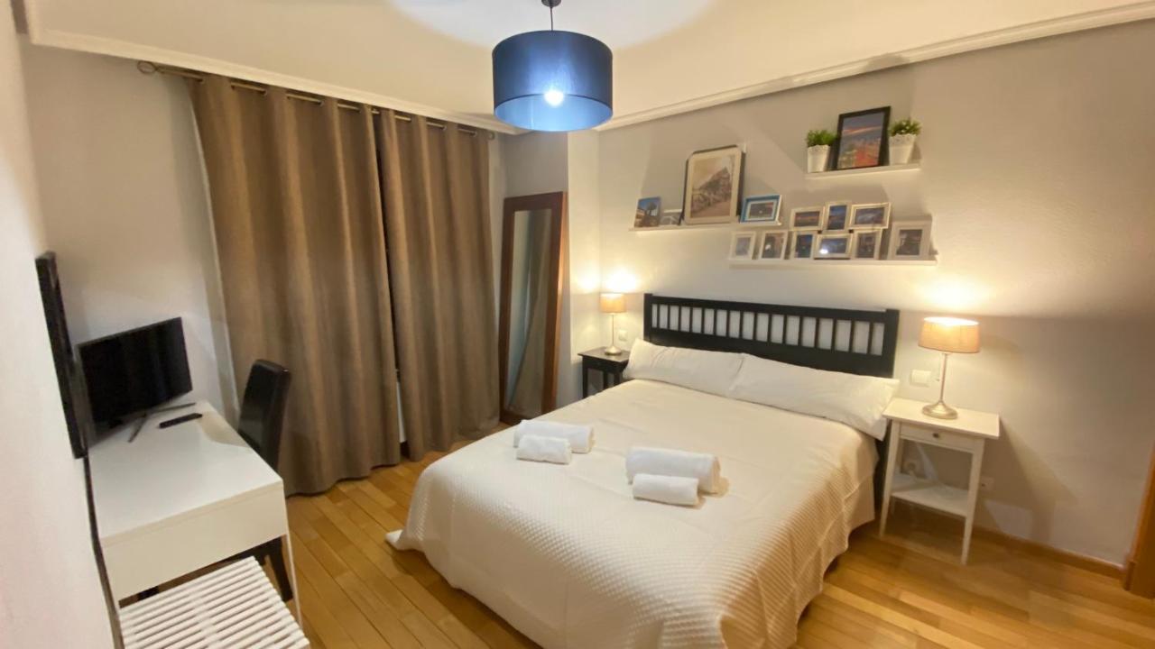 Appartamento Aires De Toledo-Parque Warner Y Madrid En Familia Esterno foto